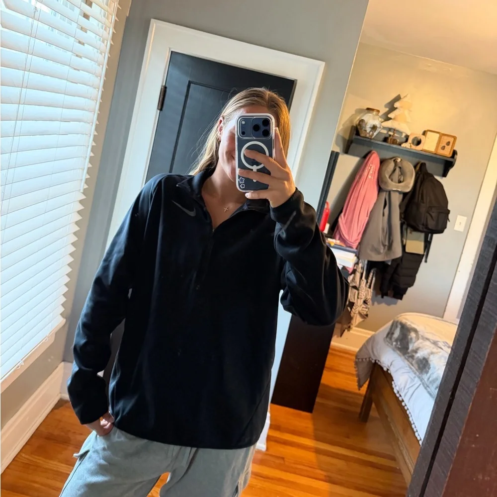 Nike pullover - Picture 6 of 7
